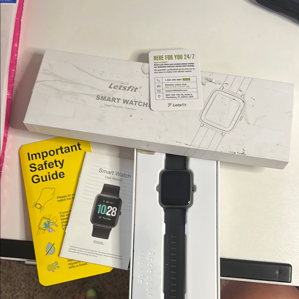 Sleek Black Smartwatch with Modern Design